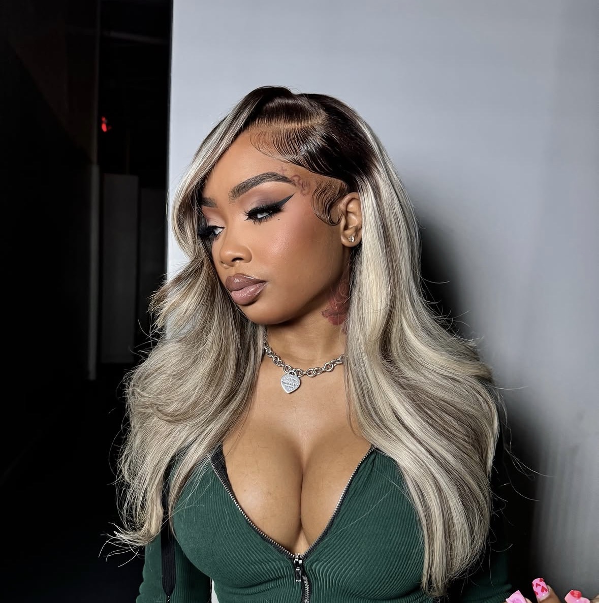 Blonde money piece body wave